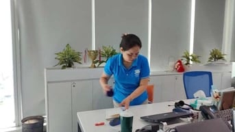 Cần cô giúp việc 1 trệt 2 lầu lâu dài không quan trọng tuổi