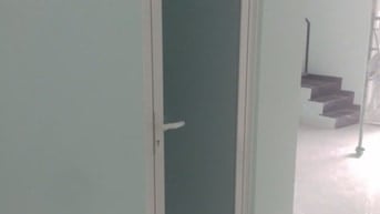 Nhà mới xây sạch đẹp, thiết kế sang trọng