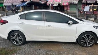 Kia Cerato 2018 1.6 AT Luxury - 700000