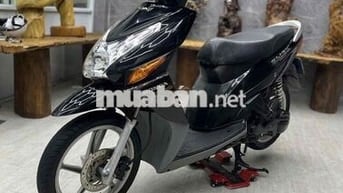 👉Honda Click dàn áo liền lạc, máy bao êm