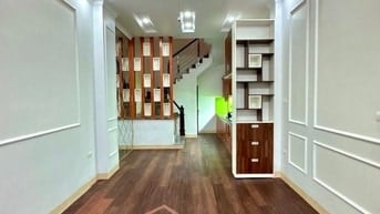 Nhà Ngọc Thụy 5 Tầng - 3 ngủ - 6 tỷ chút - gần Khu đô thị Khai Sơn