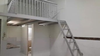 Nhà trọ mặt tiền hẻm thông dân cư đông đúc 