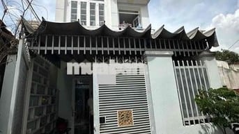 Cần bán nhà 1 trệt 1 lầu , gần chợ Tân Vạn , Bến xe buýt 150