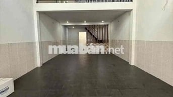 nhà 5x20m đúc lửng trệt trống suốt có 2pn 2wc