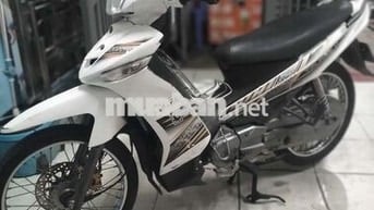 Xe Taurus đời 2012