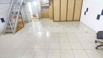Nhà Rẻ 6x10m Lửng Đúc (2PN 2WC) Đường 7m. MT Khu Nội Bộ Tên Lửa