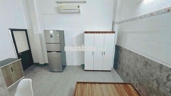 Studio full nt giá 4tr4 thoáng mát ib  e