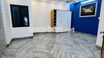 CHO THUÊ NHÀ TRỆT 4 LẦU 8PN SẴN NỘI THẤT TRỤC CHÍNH NAM LONG GIÁ 30TR