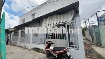NHÀ 60M2 CÓ GÁC 3 PHÒNG MỚI ĐẸP 68 NGUYỄN VĂN TẠO GẦN CẦU BÀ CHIÊM