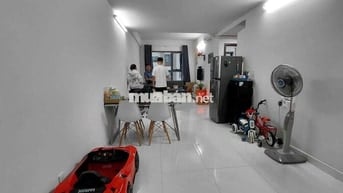 Cho thuê Green river 2pn 2wc full nội thất, ở liền được, gần Q5
