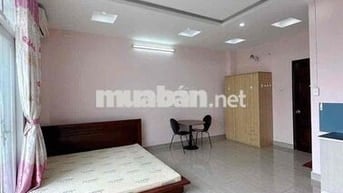 Phòng rộng rãi ban công, ở 4ng, sát TDT, Quận 7, KDC Trung Sơn