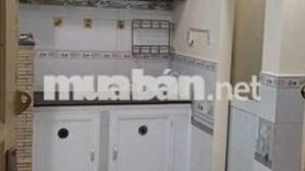 Cho thuê nhà t15 apđ q12 giá 3tr5 có máy lanh