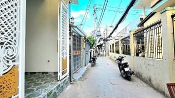Bán NHÀ ĐẸP,, 1 LẦU - MẶT Vị Trí : Hẻm 4m.Huỳnh Tấn Phát