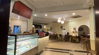 Bán nhà mặt phố Trần Phú 110m, 5 tầng, vỉa hè rộng, kinh doanh