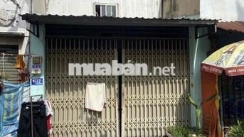 Gia đình cần bán nhà c4 đang cho thuê diện tích 100m2 giá 1ty050tr