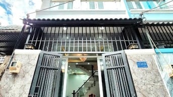 🔥🔥🔥Nhà sổ hồng riêng 2 lầu, gần Phú Mỹ Hưng quận 7🔥🔥🔥