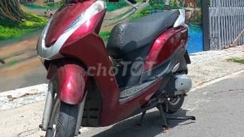 Xe Lead đỏ đẹp cho sinh viên, công chức đi làm