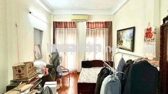 Bán nhà ngõ Láng 42m 4 tầng ngõ 3m 30m ra phố giá 10.3 tỷ còn tl mạnh