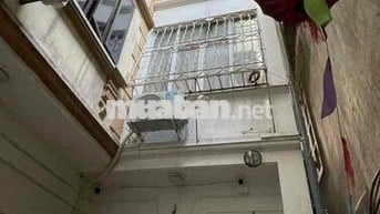 BÁN NHÀ NAM ĐỒNG 25/27M2 x 4TẦNG CHẮC CHẮN -GẦN PHỐ -KHU HIẾM NHÀ BÁN.