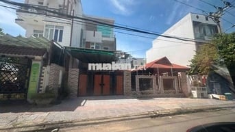 BÁN BIỆT THỰ MẶT TIỀN ĐƯỜNG NGUYỄN ĐÌNH CHIỂU ( DIỆN TÍCH KHỦNG )