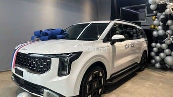 Xe mới 100% odo 20km Carnival 2.2 Premium 7s 2025
