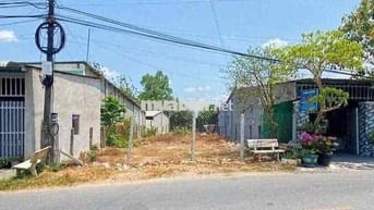 Cần bán đất thổ cư mặt tiền, giá rẻ, gần dân cư, gần chợ, gần hồ sinh