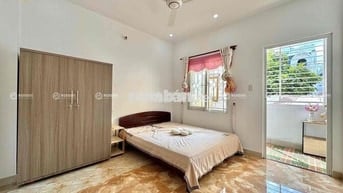 Ban công nắng sáng Full nội thất Trung tâm Q. Tân Bình