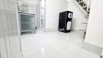 Phòng trọ gác đúc đ. Dương Quảng Hàm gần VLU, IUH có kiot kinh doanh