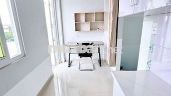 Cho thuê penthouse 1PN bancol tách bếp sát UFM, KCX ở Võ Thị Nhờ, Q7