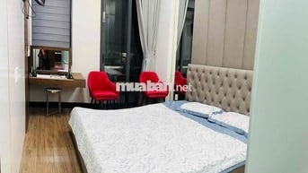 Cho thuê căn hộ dịch vụ cao cấp có phòng thay đồ riêng