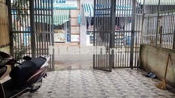 Cho thuê nhà 150m2 gần trung tâm y tế dĩ an