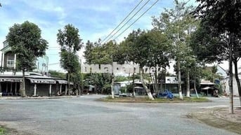 Nhà vị trí siêu đẹp ngay bùng binh KDC P8 Cách chợ 200 gần trường học