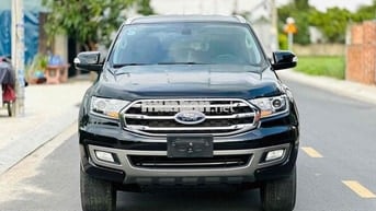 Ford Everest 2019 AT. xe gia đình 1 chủ. zin. đẹp