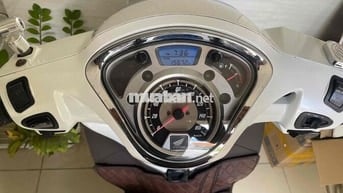 nhà dư xe SH Mode trắng 125 chính chủ, cuối 2019