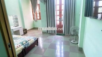 Cho Nữ thuê phòng 35m2 ( thích hợp 2-4 bạn ở) . sạch sẽ thoáng mát.