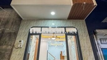 Độc quyền mua nhà tặng nội thất dọn vào ở ngay tại Bình Chánh