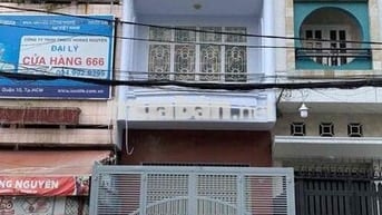 NHÀ HẺM XE HƠI KHU XI GRAND Q10