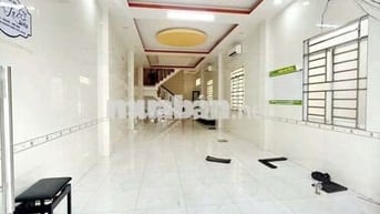 Nhà trệt lầu mặt tiền Nguyễn Đệ