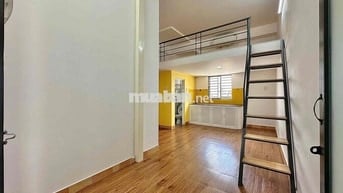 Trọ gác cửa sổ trời thoáng mát, phòng siêu rộng, gần Đầm Sen, VHU, UEH