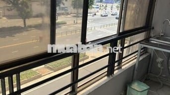 Căn hộ 32m2 - Quận 1 - cách chợ Bến Thành 50m - View đường Lê Lợi