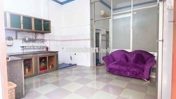 Thuê phòng trọ 40m2 rộng rãi thoáng mát ở tối đa 4-5 người.