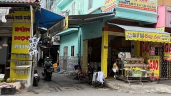 Bán nhà 130/3 Ni Sư Huỳnh Liên, P.10, Tân Bình, hẻm xe hơi