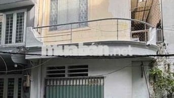 Cho thuê nhà nc 1 Trệt 1 Lầu - Đinh Tiên Hoàng Đa Kao Q1