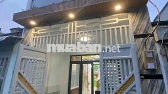 kẹt tiền vợ chồng ly hôn cần bán gấp nhà 1 trệt + 1 lầu giá 650 triệu