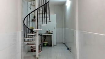 Cho thuê nhà nguyên căn đường Phạm Thế Hiển, P5, Q.8