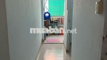 Cho thuê phòng trọ Q4 11m2 - Free Wifi - VS riêng - Gác lửng