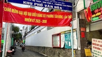 Chính chủ bán nhà hẻm 585/..Đường Nguyễn Thị Thập Q7 (ngay siêu thị)