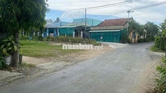 Bán đât Thổ cư Măt tiền đương nhựa