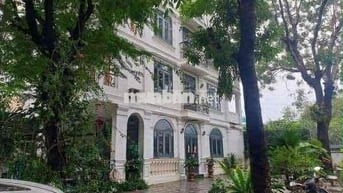 CHO THUÊ BIỆT THỰ SÂN VƯỜN KHU JAMONA RESORT,FUL NỘI THẤT,GẦN CẦU HBP