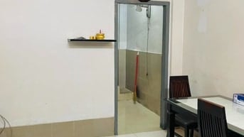 Bán nhà hẻm 3 gác thẳng 1 trục Trần Phú Q.5 : + Vị trí rất trung tâm